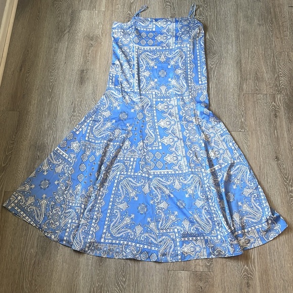 Loft Bandana Print Slip Dress Size 16 maxi length blue and white - Picture 3 of 8